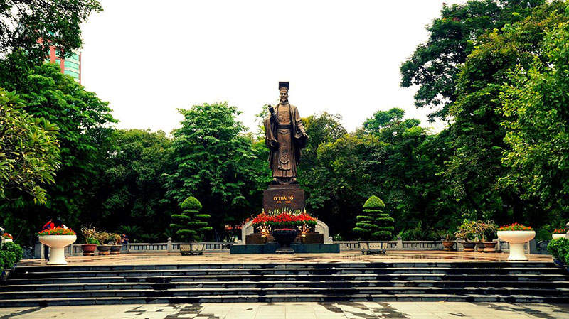 vườn hoa Lý Thái Tổ