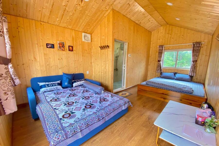 Henisi Homestay có hai dạng phòng là bungalow và container để du khách lựa chọn