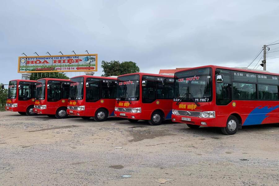 Xe khách Sài Gòn Trị An tiếp theo mà hành khách nên thử trải nghiệm ít nhất một lần là nhà xe Hòa Hiệp.